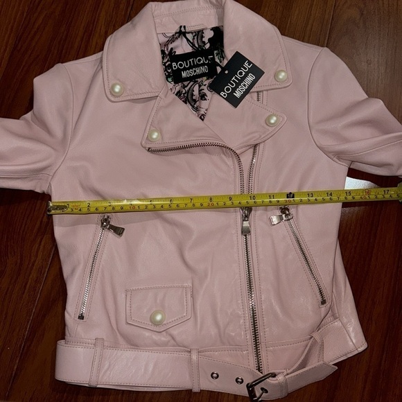 NWT Boutique Moschino Pearl-Trim Leather Moto Jacket Italy size 38 US size 4 - Picture 5 of 9
